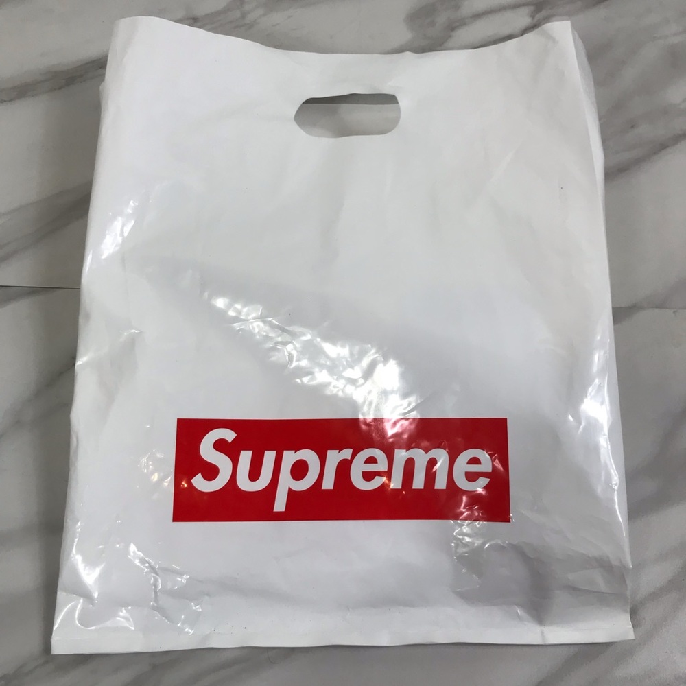❌SOLD❌ Supreme Small Box Logo Hoodie White/Ivory - Picture 6 of 6